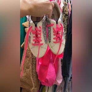 Vintage havanas barely worn look similar to golden goose size 8